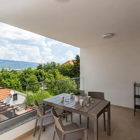 Lavanda 2 דירה *