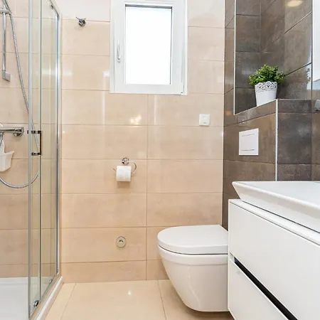 Apartmán Lavanda 2 *