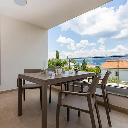 Apartmán Lavanda 2 *